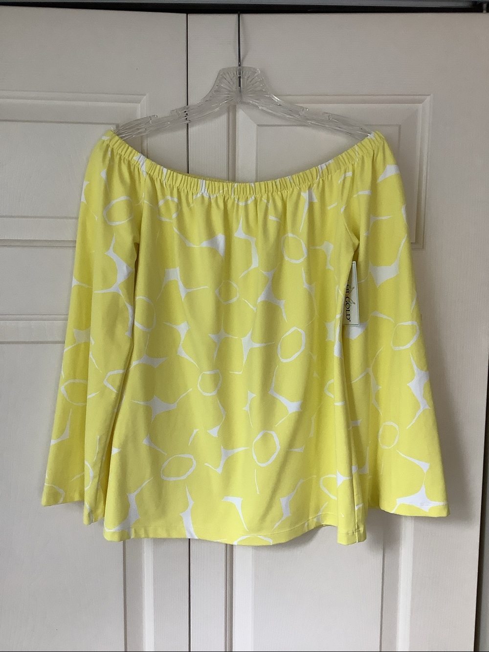 MAHI GOLD Yellow Off-Shoulder Print Top